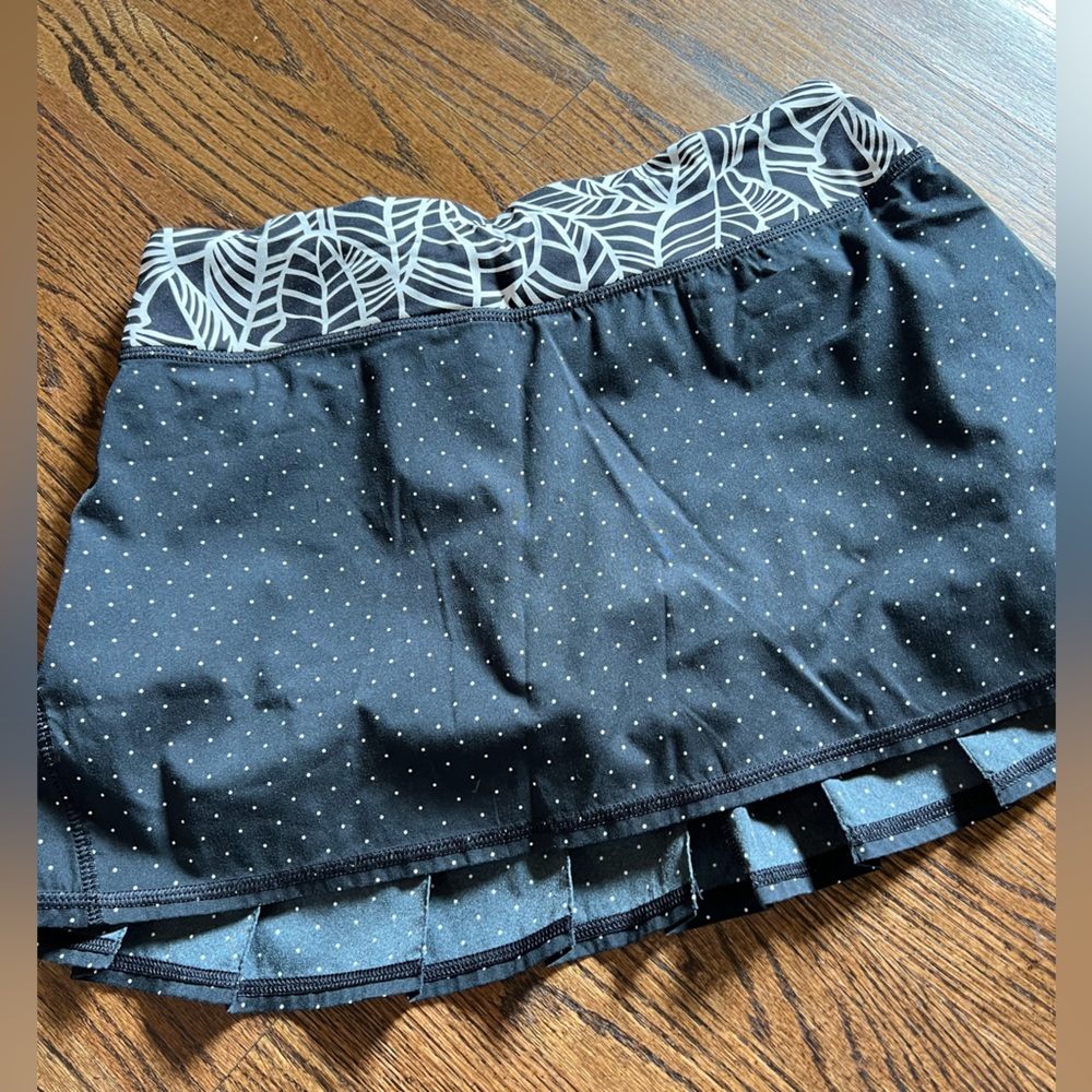 LuluLemon tennis/running skirt